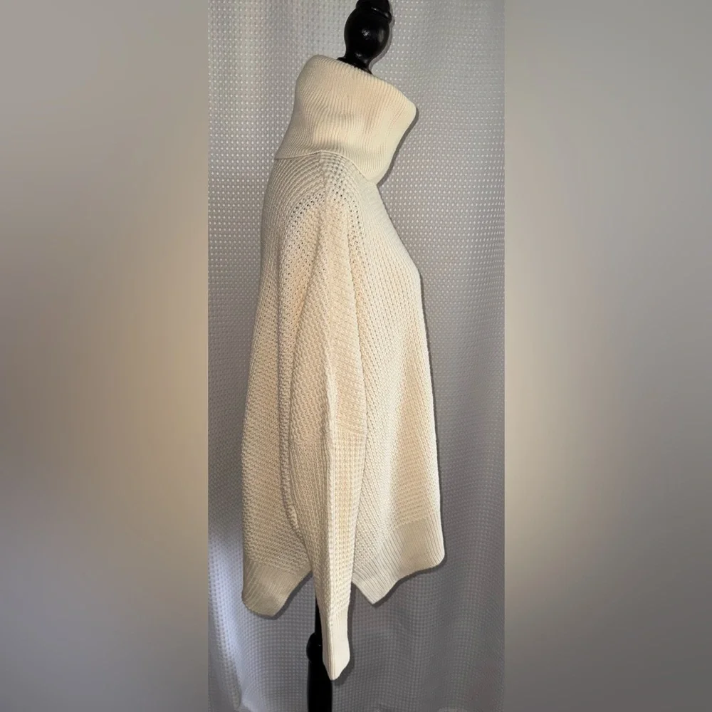 Women’s Vero Moda oversized beige knitted‎ turtleneck sweater size large - Picture 2 of 10